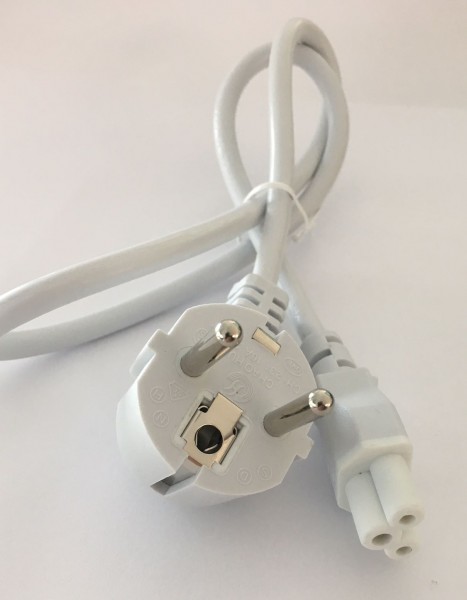 Netzkabel 230V Schutzkontakt CEE7(Stecker)->C5(Buchse), 0,6m, Weiss/White, (Kleeblatt,Mickymaus) +BULK+