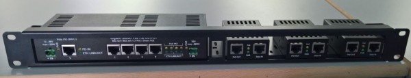 ALLNET 19&quot;zbh. 1HE Universal Einbauboden für Kleingeräte / 1x Keystone Aufnahme Farbe Schwarz